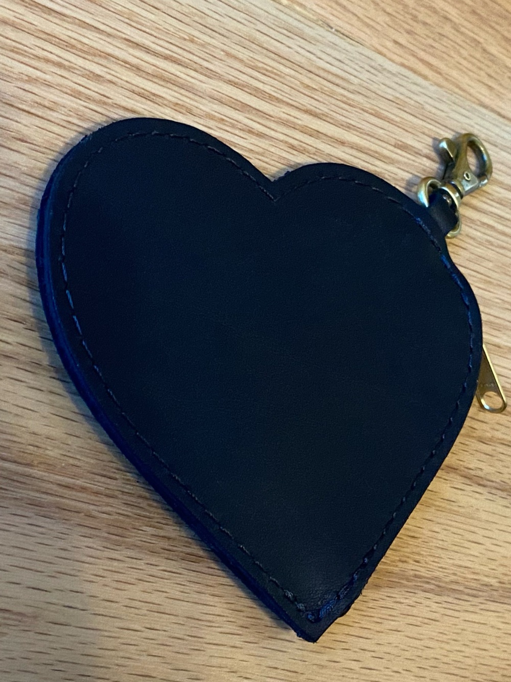 Portland Leather Black Heart Zip Coin Pouch with Gold Hardware - Picture 3 of 5